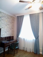 Классические шторы на подхватах в гостиную